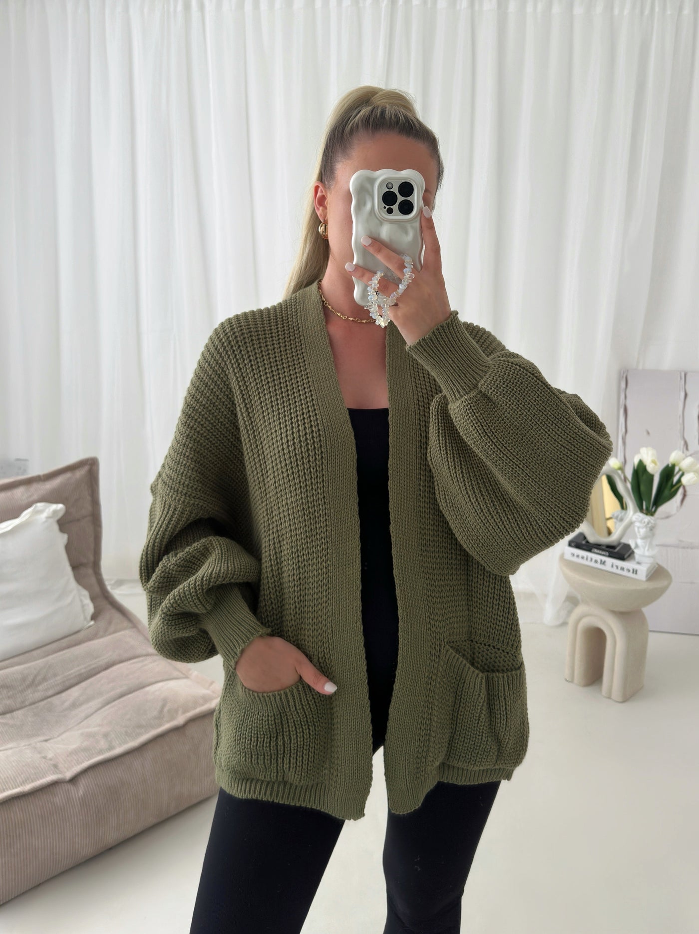 Paris - Sleeved Cardigan